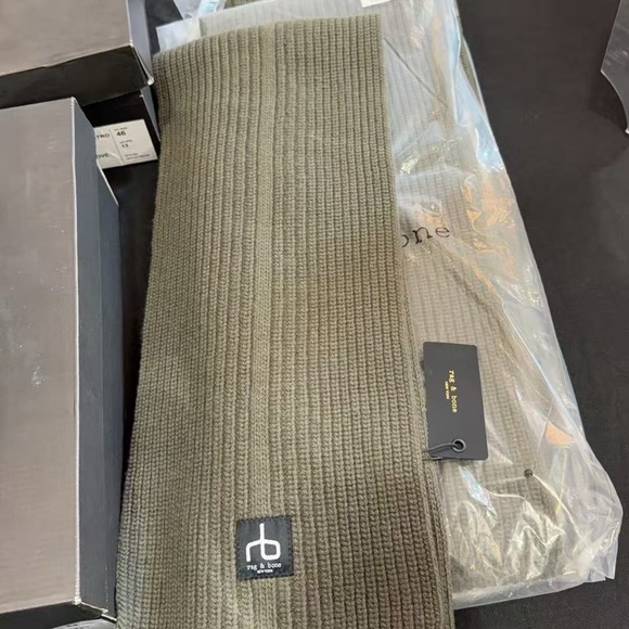 Brand new Rag & Bone Scarf - Picture 1 of 2